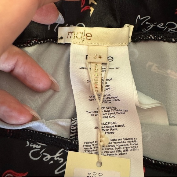 Maje Paris Heart & Kisses Print Bermuda Shorts | Size 34 | NWT - Picture 6 of 9